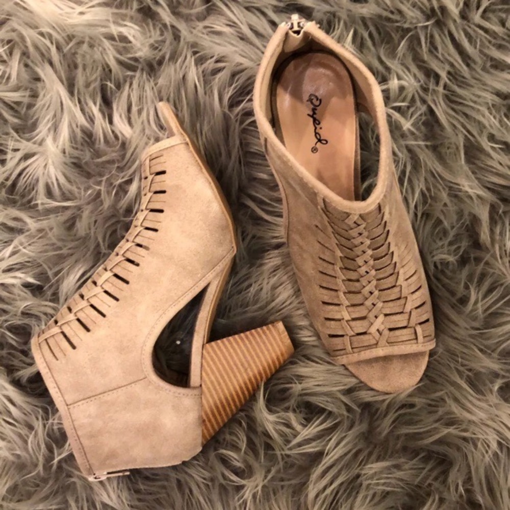 Tan booties - Picture 2 of 7